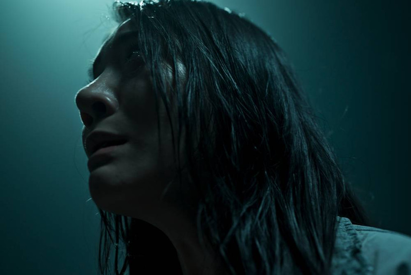 Karen Nguyễn trong vai Tú ở &quot;Dưới đáy hồ&quot;