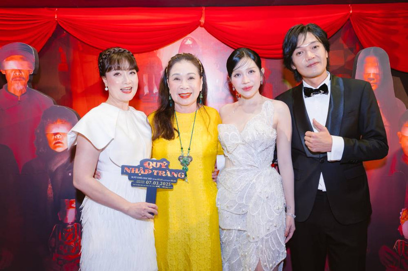 NSND Kim Xuân nổi bật trên thảm đỏ