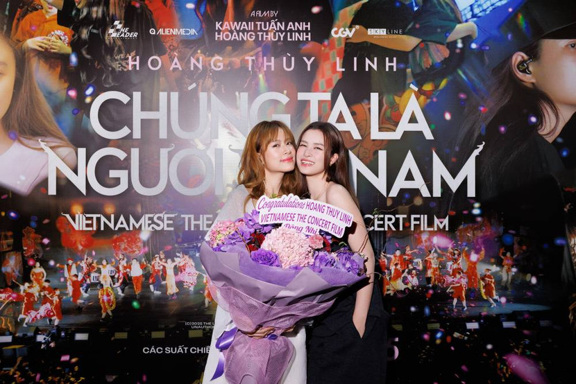 Đông Nhi chúc mừng cô bạn thân ra mắt phim "Chúng ta là người Việt Nam"