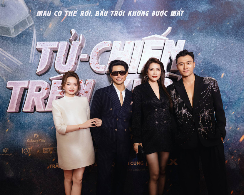 Diễn viên, nhà sản xuất Trương Ngọc Ánh cùng những diễn viên tham gia "Tử chiến trên không" Diễn viên, nhà sản xuất Trương Ngọc Ánh cùng những diễn viên tham gia "Tử chiến trên không"