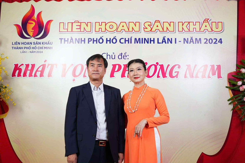 NSND Mỹ Uyên và đạo diễn Lee Jung Nam