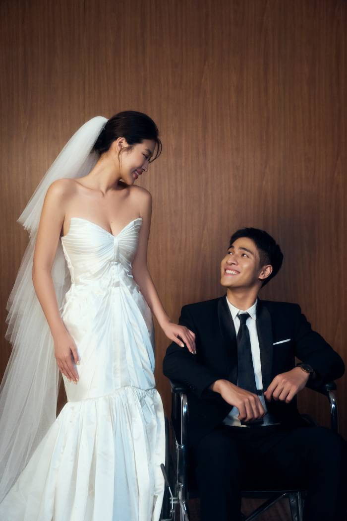 Hoa hậu Thiên Ân góp mặt trong MV của Hồ Quỳnh Hương sau bộ phim Tết "Nụ hôn bạc tỷ" đang "tung hoành" ngoài rạp