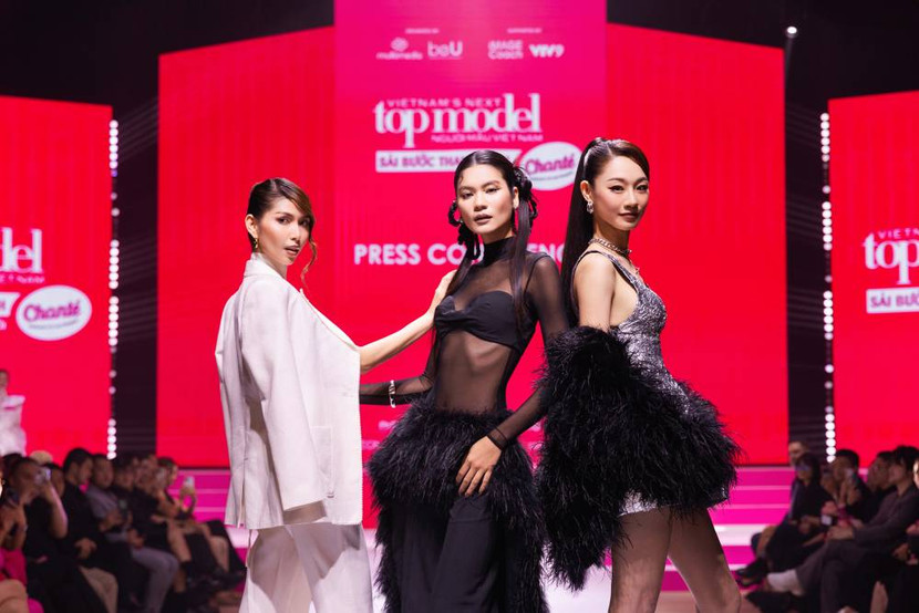 Người mẫu TyhD, Kim Dung và Trà My hội ngộ tại chương trình