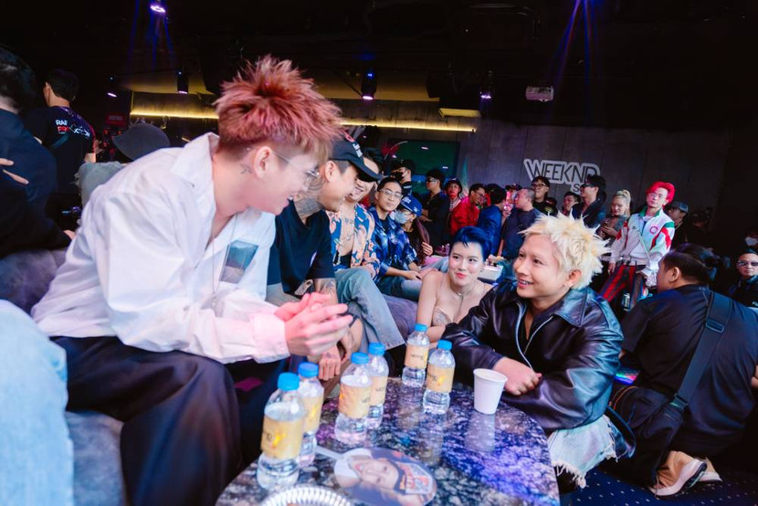 Ricky Star gần gũi trò chuyện cùng các khách mời