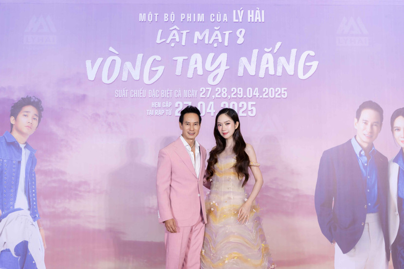 Trước khi công chiếu chính thức, vợ chồng đạo diễn Lý Hải - Minh Hà đã tổ chức buổi chiếu đặc biệt dành cho 1000 khán giả đầu tiên, những người đã góp mặt trong bộ phim ở một phân cảnh lớn