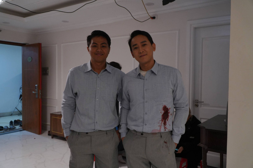 Hứa Vĩ Văn và diễn viên đóng thế anh trong những cảnh hành động Hứa Vĩ Văn và diễn viên đóng thế anh trong những cảnh hành động