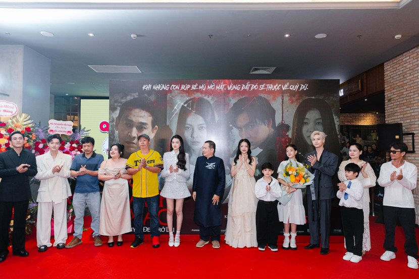 Đoàn phim "Đồi hành xác" trong ngày ra mắt chính thức Đoàn phim "Đồi hành xác" trong ngày ra mắt chính thức