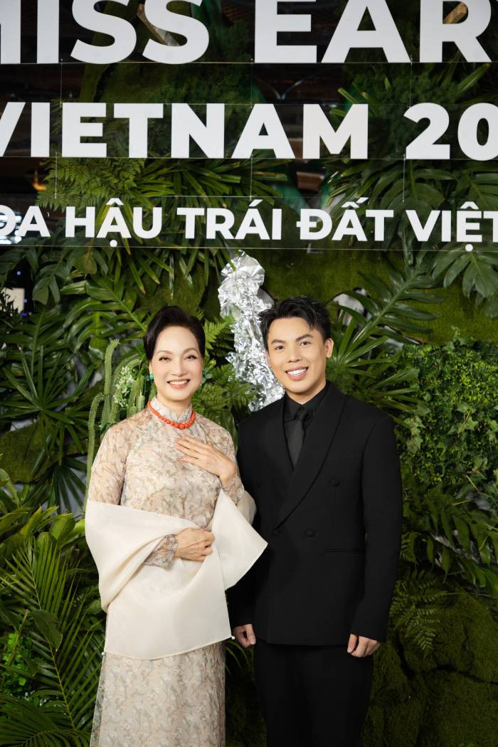 NSND Lê Khanh và ông Phạm Duy Khánh – Trưởng BTC Miss Earth Vietnam 2025
