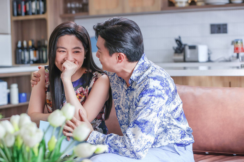 Lê Khánh và Quốc Trường trong "Chị ngã em nâng"