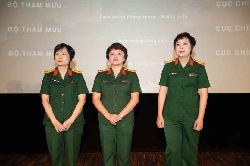 Những &quot;nữ tướng&quot; của ekip sản xuất &quot;Mưa đỏ&quot;