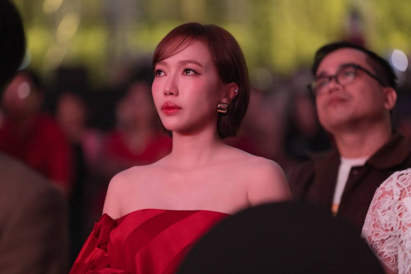 Diệu Nhi rưng rưng nước mắt khi tham dự sự kiện Diệu Nhi rưng rưng nước mắt khi tham dự sự kiện