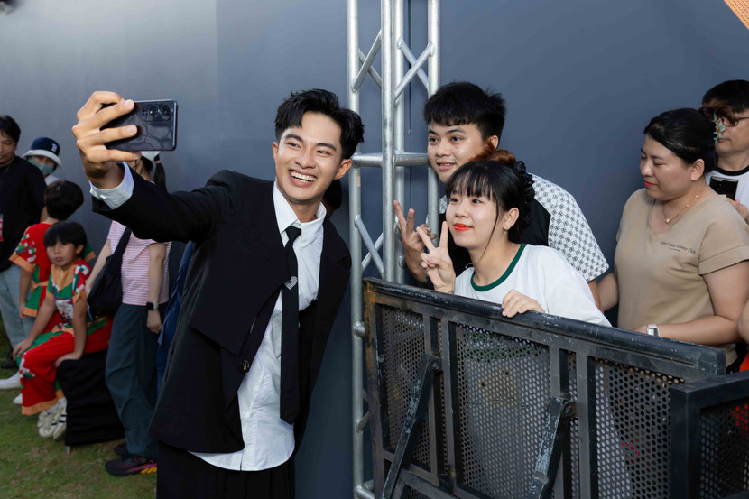 Lê Tuấn Khang được nhiều bạn trẻ chào đón