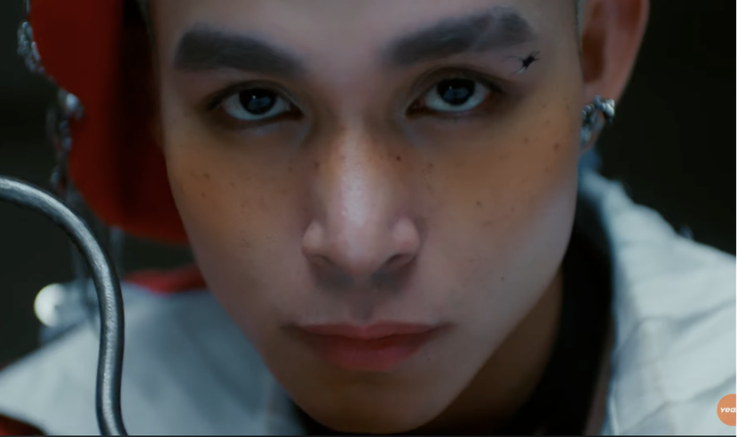 Jun Phạm với tạo hình ấn tượng trong MV sắp ra mắt của nhóm B.O.F Jun Phạm với tạo hình ấn tượng trong MV sắp ra mắt của nhóm B.O.F