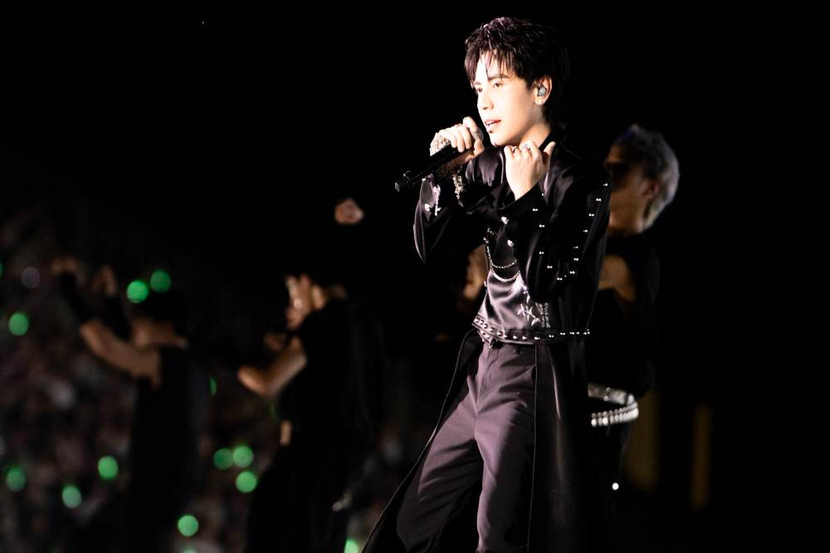 Quang Hùng MasterD góp thêm những sắc màu trẻ trung, tươi mới cho đêm nhạc