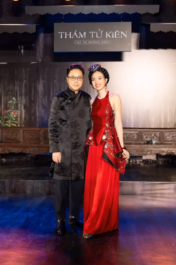 Đạo diễn Victor Vũ và vợ - diễn viên, nhà sản xuất Định Ngọc Diệp tại sự kiện ra mắt đoàn phim