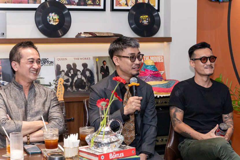 Nguyễn Đình Tuấn Vũ chia sẻ tại buổi gặp gỡ giới thiệu MV "Nằm mơ quê nhà"