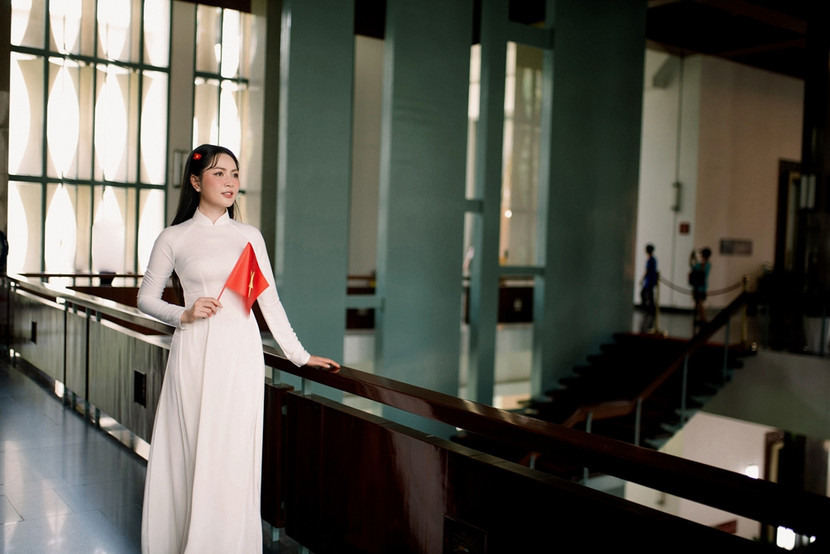 Duyên Quỳnh tin rằng sau 'Viết tiếp câu chuyện hòa bình', sự máu lửa với nghề của cô càng dâng cao và đó là một tín hiệu đáng mừng cho hành trình sắp tới Duyên Quỳnh tin rằng sau 'Viết tiếp câu chuyện hòa bình', sự máu lửa với nghề của cô càng dâng cao và đó là một tín hiệu đáng mừng cho hành trình sắp tới