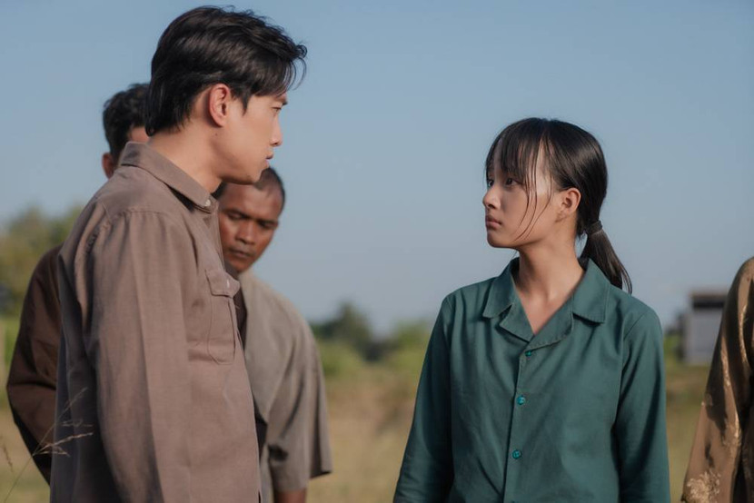 Lần đầu đến với điện ảnh, Phương Thanh có cơ hội diễn xuất cùng những diễn viên nổi tiếng và học hỏi được nhiều điều Lần đầu đến với điện ảnh, Phương Thanh có cơ hội diễn xuất cùng những diễn viên nổi tiếng và học hỏi được nhiều điều