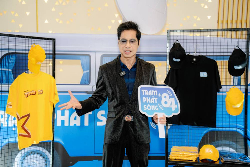 Danh ca Ngọc Sơn luôn ủng hộ những dự án của Halotimes Danh ca Ngọc Sơn luôn ủng hộ những dự án của Halotimes