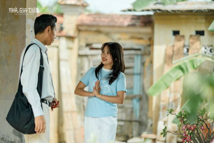 Phương Mỹ Chi trong phim "Nhà gia tiên"