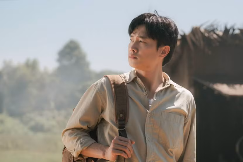 Quốc Trường trong vai nhà văn có nhiều bí ẩn Quốc Trường trong vai nhà văn có nhiều bí ẩn