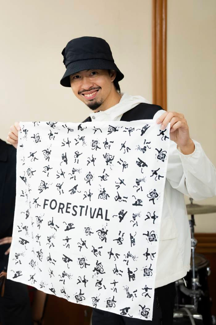 Rapper Đen hào hứng đến với chương trình Rapper Đen hào hứng đến với chương trình