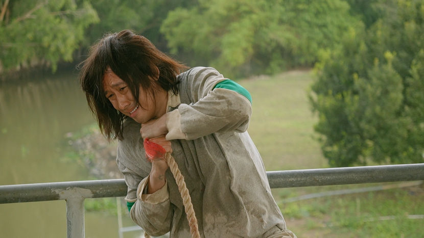 Tuấn Trần với hình ảnh khác lại trong "Làm giàu với ma: Cuộc chiến hột xoàn"