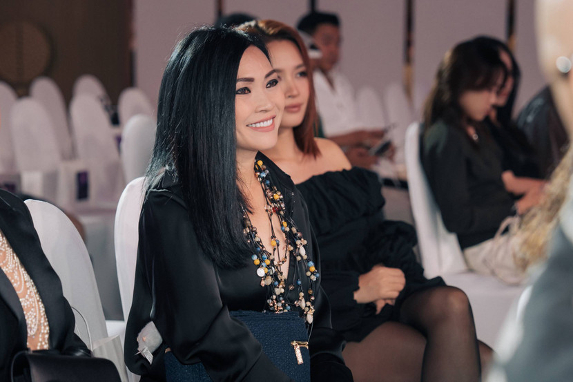 Ca sĩ Phương Thanh là người bạn thân thiết của Đinh Tiến Đạt nên luôn ủng hộ nhau trong cuộc sống và sự nghiệp