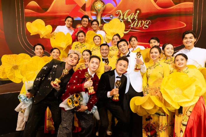 Dàn anh tài của "Anh trai vượt ngàn chông gai" chia sẻ chiến thắng ở giải Mai Vàng Dàn anh tài của "Anh trai vượt ngàn chông gai" chia sẻ chiến thắng ở giải Mai Vàng