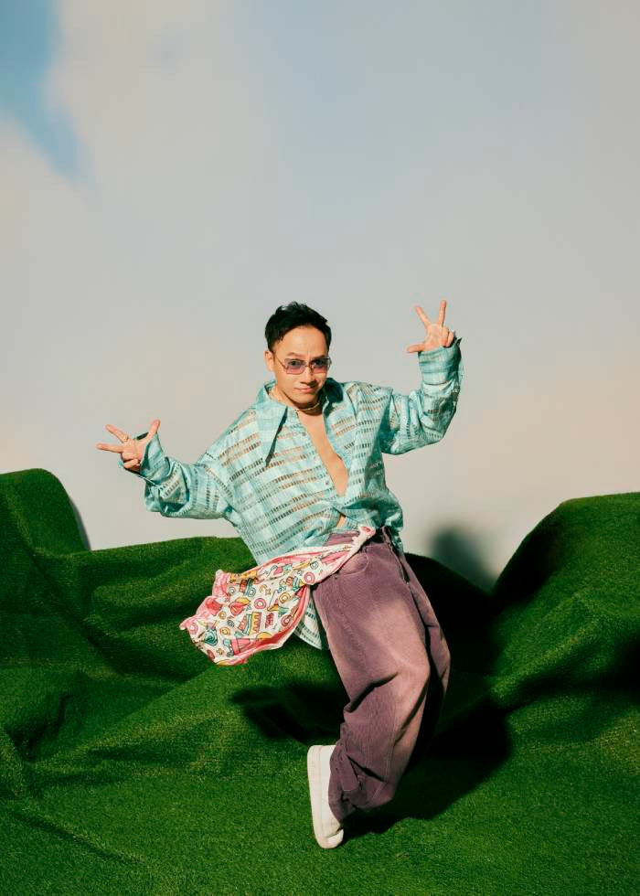 Trưởng nhóm Đinh Tiến Đạt Trưởng nhóm Đinh Tiến Đạt