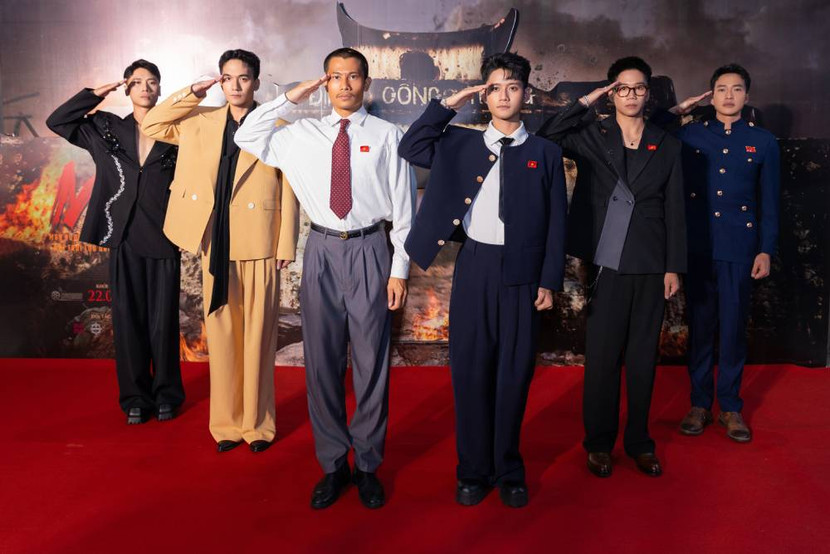 Dàn diễn viên của "Mưa đỏ" Dàn diễn viên của "Mưa đỏ"