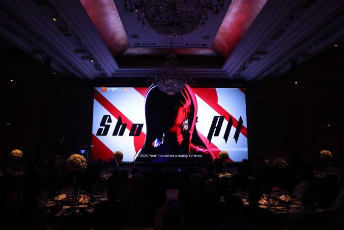 "Show it all" - show truyền hình mới do YeaH1 sản xuất sẽ ra mắt trong năm 2025 "Show it all" - show truyền hình mới do YeaH1 sản xuất sẽ ra mắt trong năm 2025