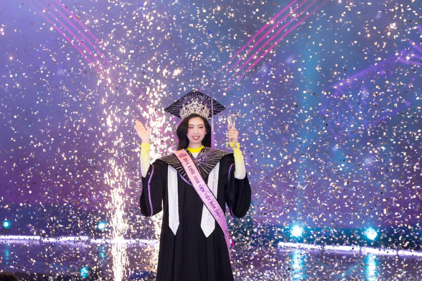 Đặng Quỳnh Anh - Đại học Y Hà Nội đăng quang Hoa khôi Sinh viên Việt Nam 2024