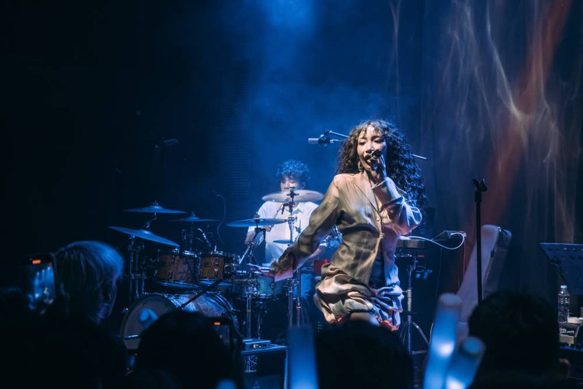 Nghệ sĩ GenZ Mỹ Anh sẽ đứng cùng sân khấu với mẹ trong chương trình “Mỹ Linh: Xin chào tour 2025”