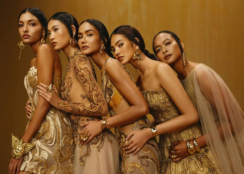 NTK Lê Thanh Hoà tốt nghiệp thủ khoa thạc sĩ với bst về văn hoá Champa