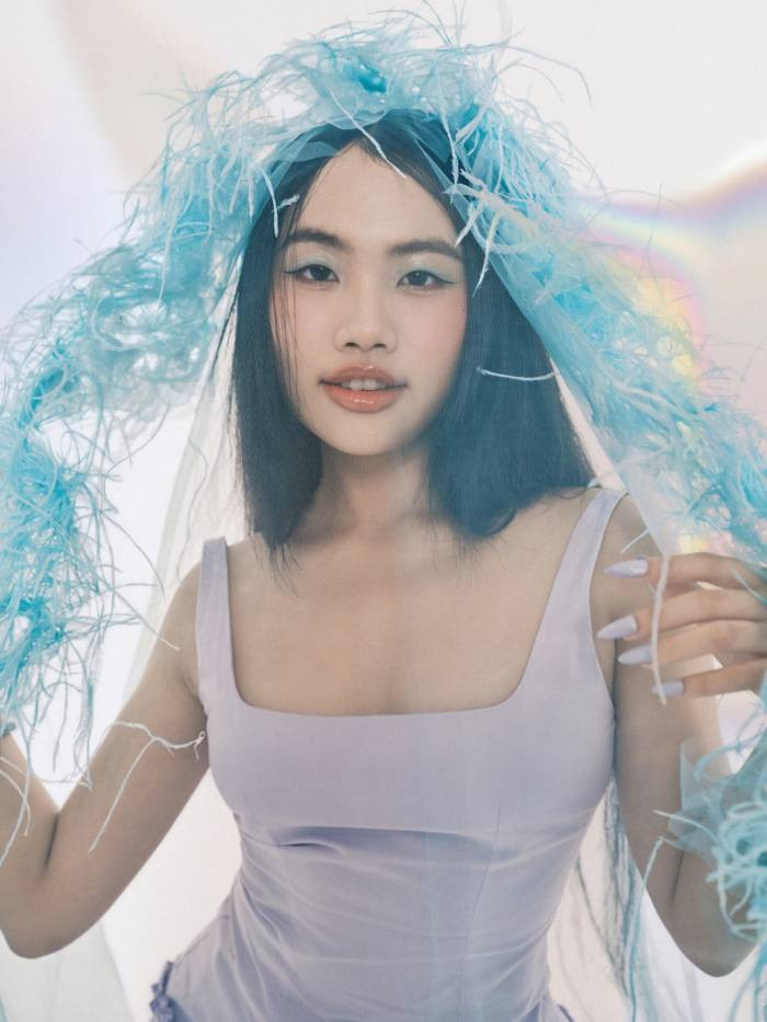 Phương Mỹ Chi tham gia thể hiện ca khúc chủ đề của "Làn sóng xanh" Phương Mỹ Chi tham gia thể hiện ca khúc chủ đề của "Làn sóng xanh"