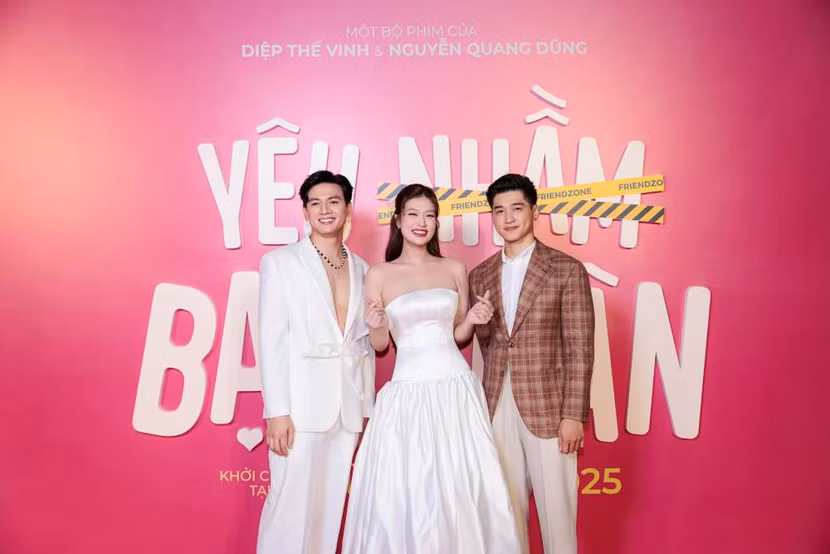 Bộ ba diễn viên của "Nụ hôn bạc tỷ" có mặt chúc mừng phim "Yêu nhầm bạn thân"