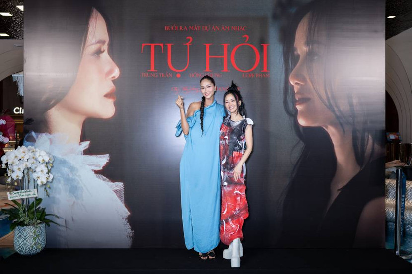 "Bà bầu" H'Hen Niê đến chúc mừng nữ ca sĩ Hồng Nhung