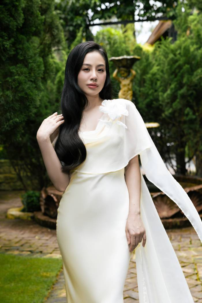 Album "Thương hoài ngàn năm" cho thấy sự mạnh dạn "làm mới" mình của Hoàng Tâm Anh