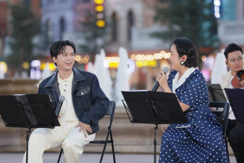 Diva Mỹ Linh và ca nhạc sĩ Bùi Công Nam Diva Mỹ Linh và ca nhạc sĩ Bùi Công Nam