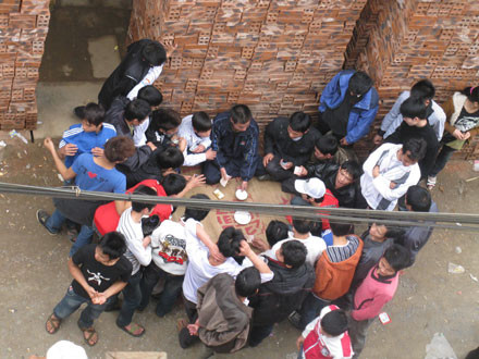 Bài 1: Mở sới bạc trên đồi ảnh 2