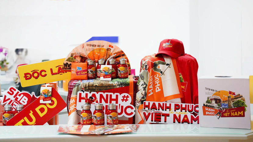 Bộ quà tri ân “Hạnh phúc là người Việt Nam” của SHB dịp Quốc khánh