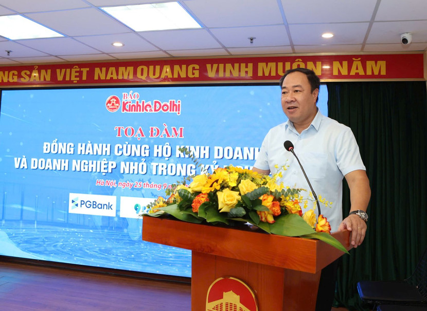 Ông Nguyễn Xuân Khánh, Phó Tổng Biên tập Báo Kinh tế và Đô thị phát biểu tại Tọa đàm