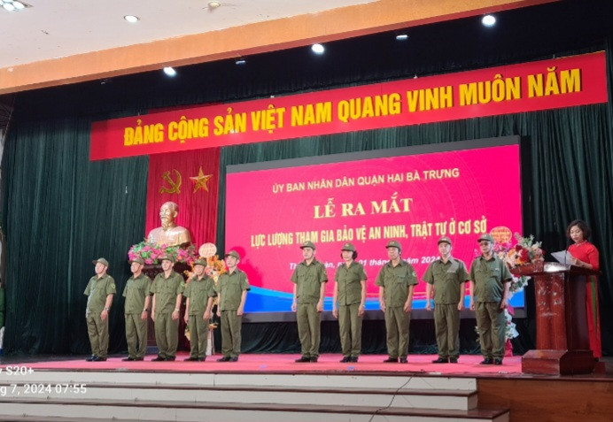 Đội hình Lực lượng tham gia bảo vệ ANTT ở cơ sở của phường Thanh Nhàn