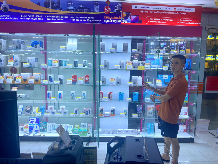 Đối tượng Trung tại hiện trường vụ trộm