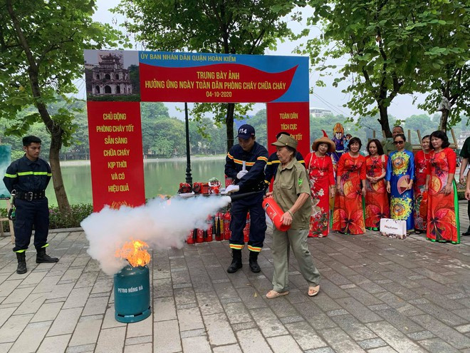 Sự sinh động trong các hình thức tuyên truyền, hướng dẫn đã giúp người dân luôn sát cánh cùng lực lượng chức năng