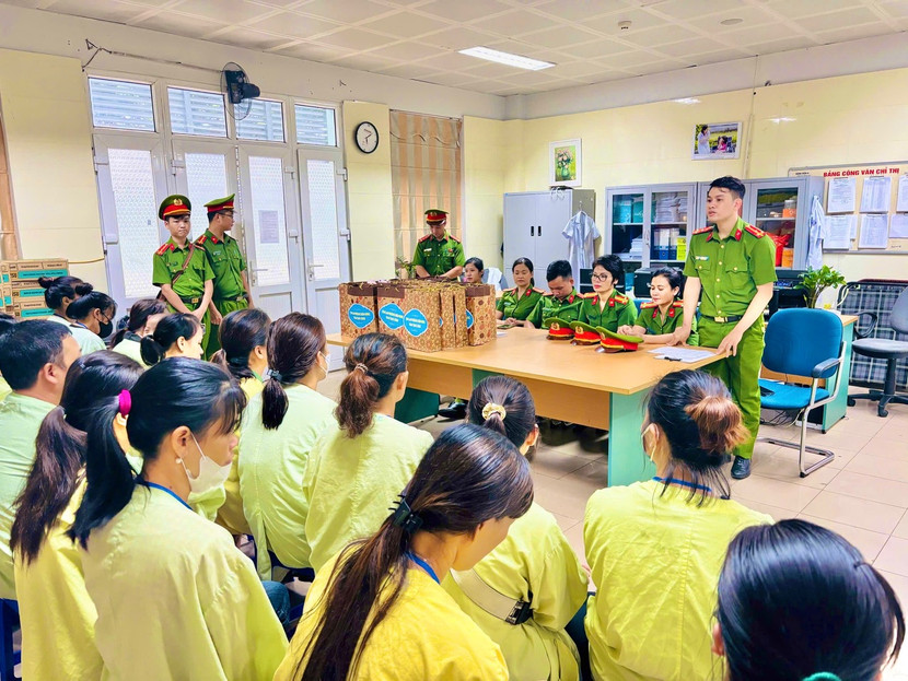 Sẻ chia với bệnh nhân và người nhà Sẻ chia với bệnh nhân và người nhà