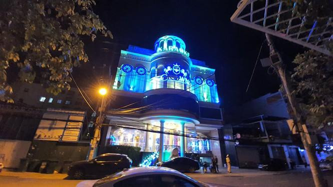 Quán karaoke Crown là tụ điểm ăn chơi có tiếng ở TP Nha Trang