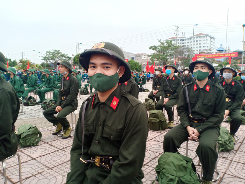 Những tân binh lên đường nhập ngũ hôm nay sẽ tiếp nối, phát huy truyền thống anh hùng của huyện Gia Lâm