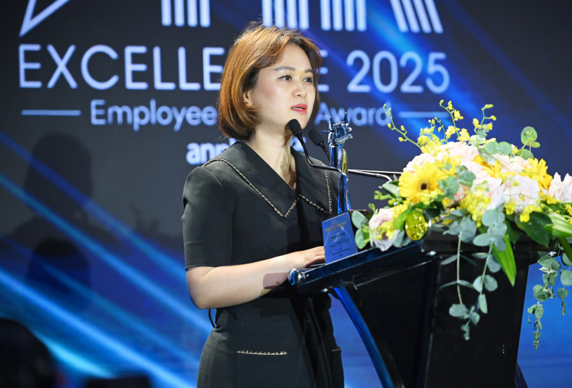 Bà Nguyễn Thanh Hoa - Giám đốc Nhân sự VPBankS chia sẻ tại Chương trình Bà Nguyễn Thanh Hoa - Giám đốc Nhân sự VPBankS chia sẻ tại Chương trình